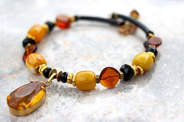 Amber and black chunky necklace
